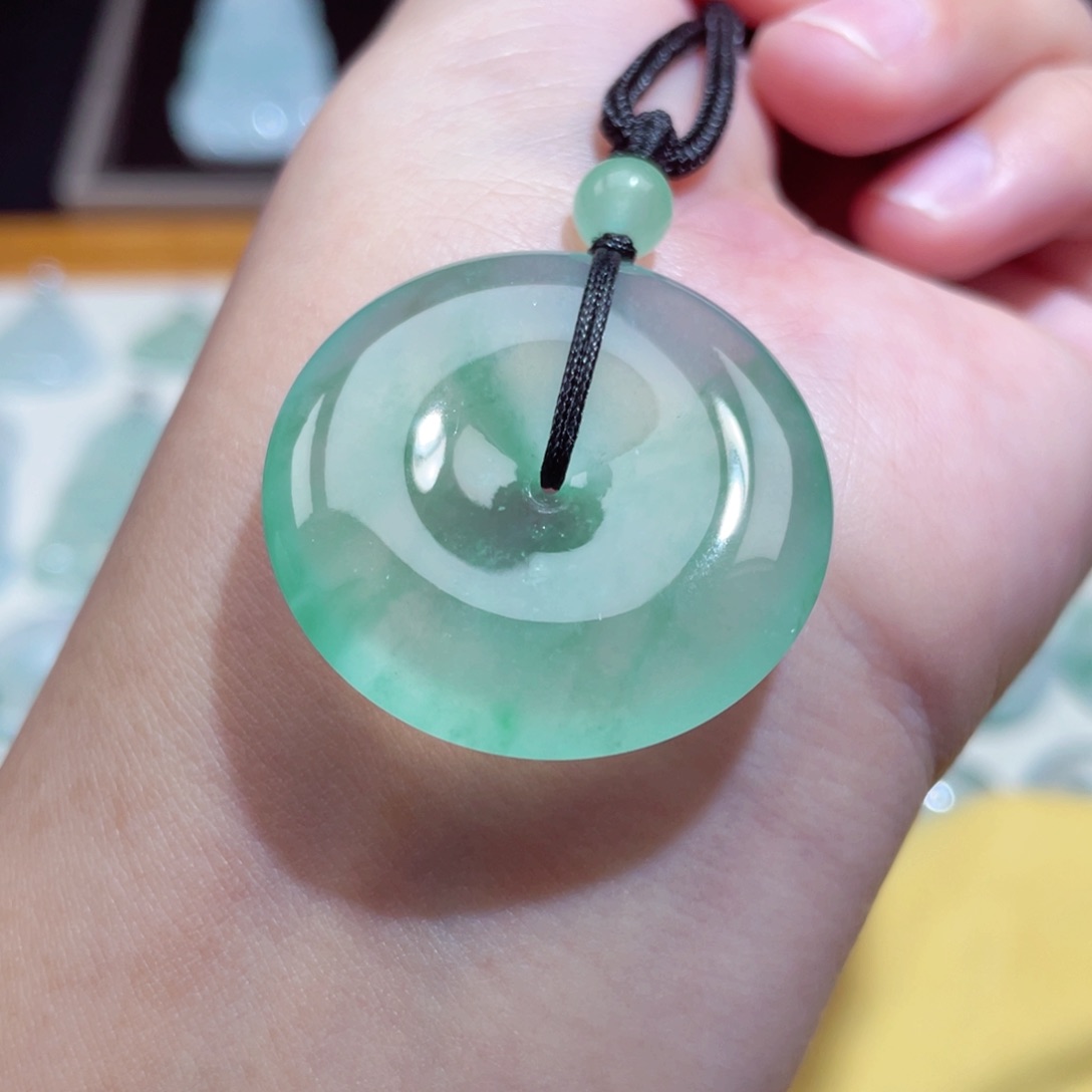 颈饰未镶嵌翡翠扣子