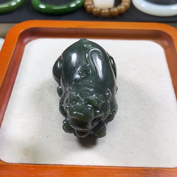 未镶嵌和田玉把件