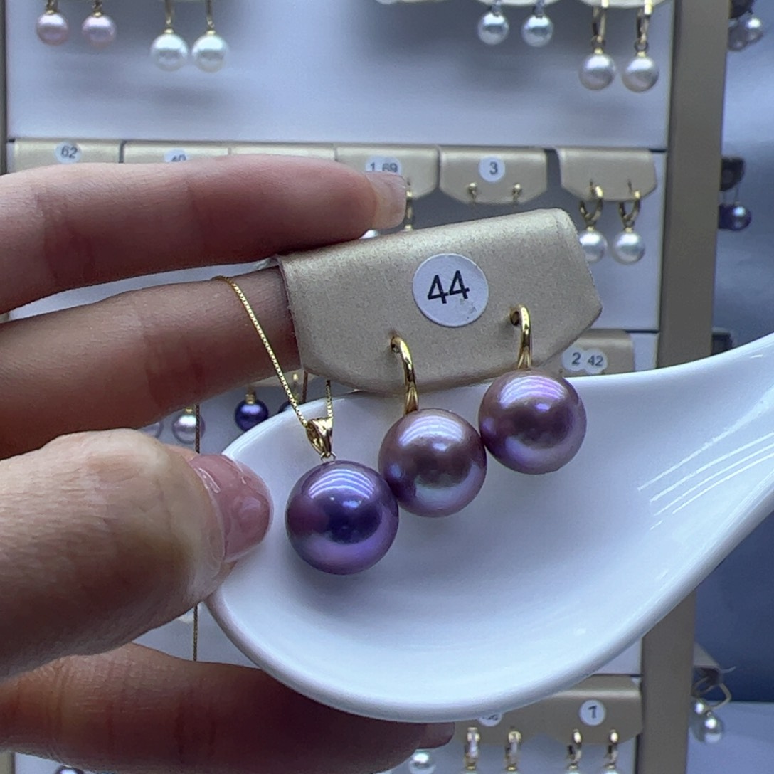 淡水珍珠吊坠(赠链)18K金镶嵌