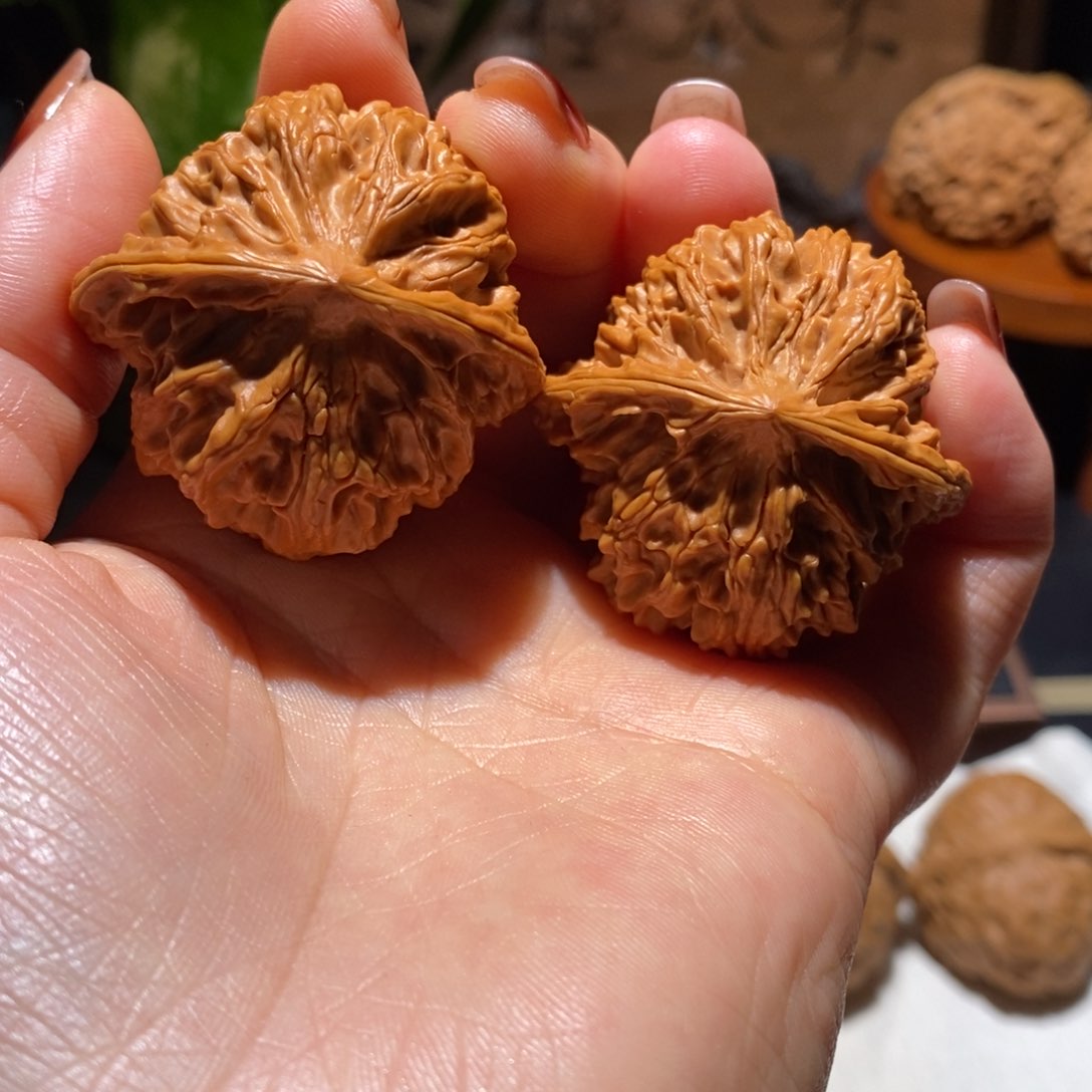 文玩核桃把件苹果40开播首单