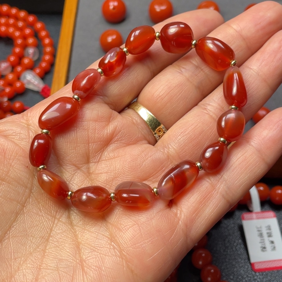 大***哥南红玛瑙未镶嵌手串保山南红原矿干掌冰飘随形手串