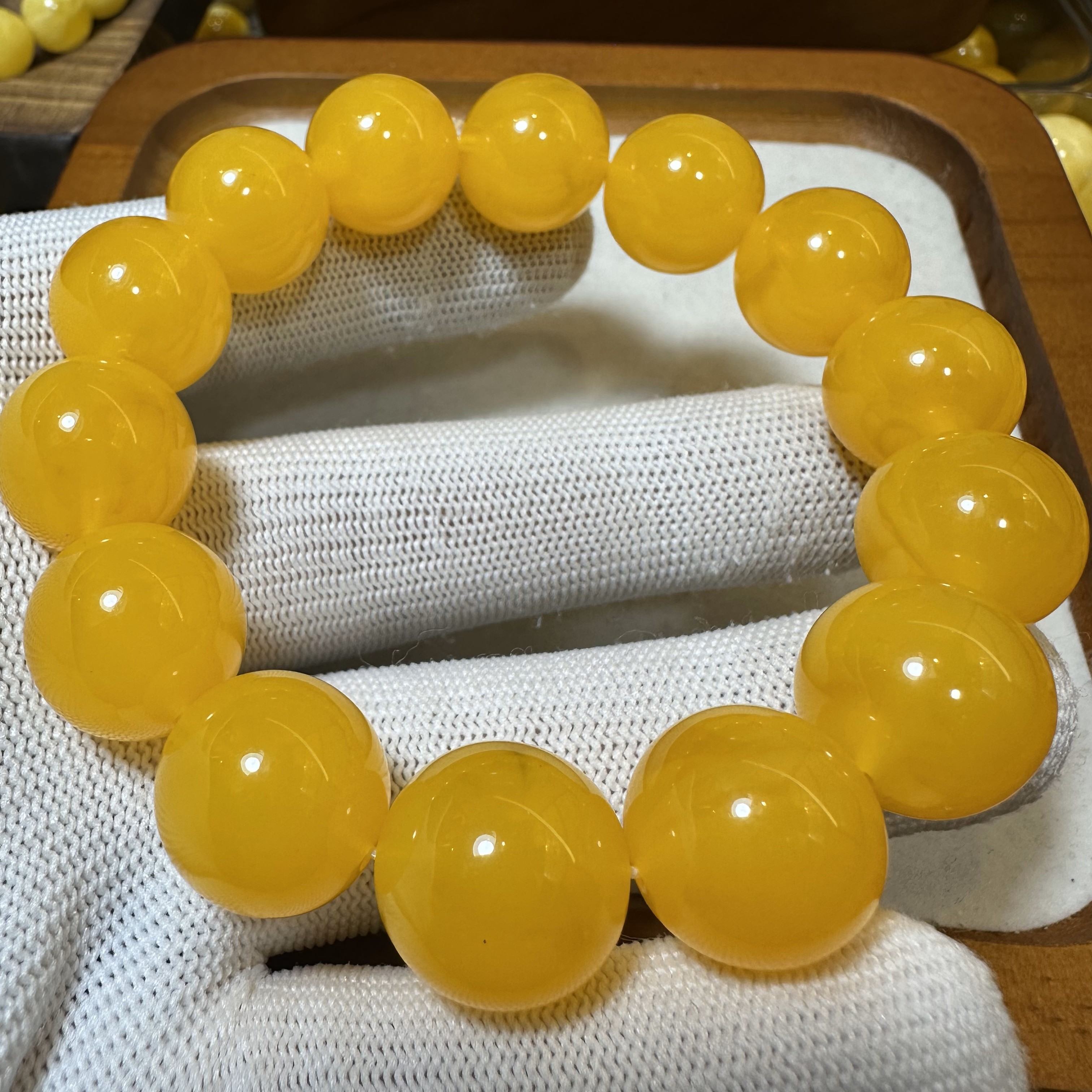 手串 鸡油黄14mm 手串、配饰（多样性发货直播间为准）