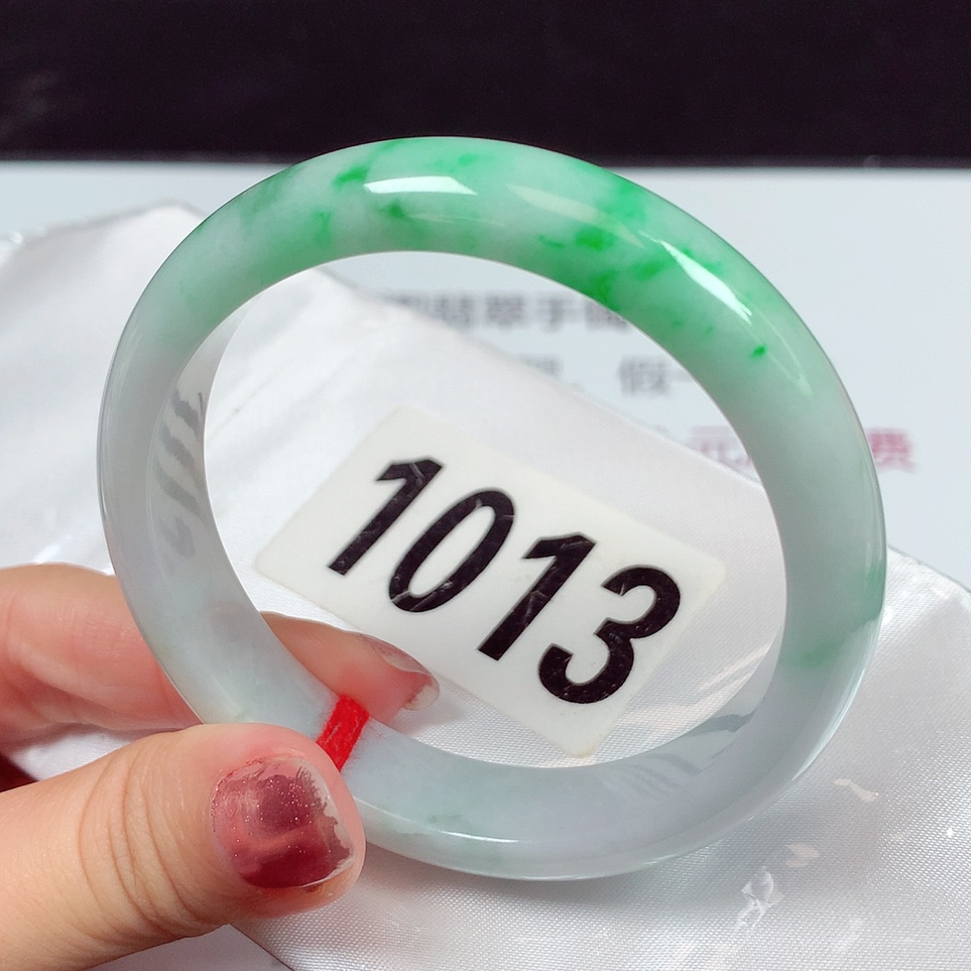 翡翠未镶嵌手镯1013