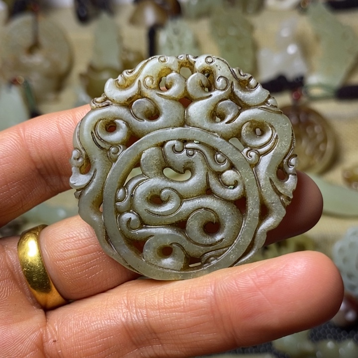 和田玉挂件未镶嵌