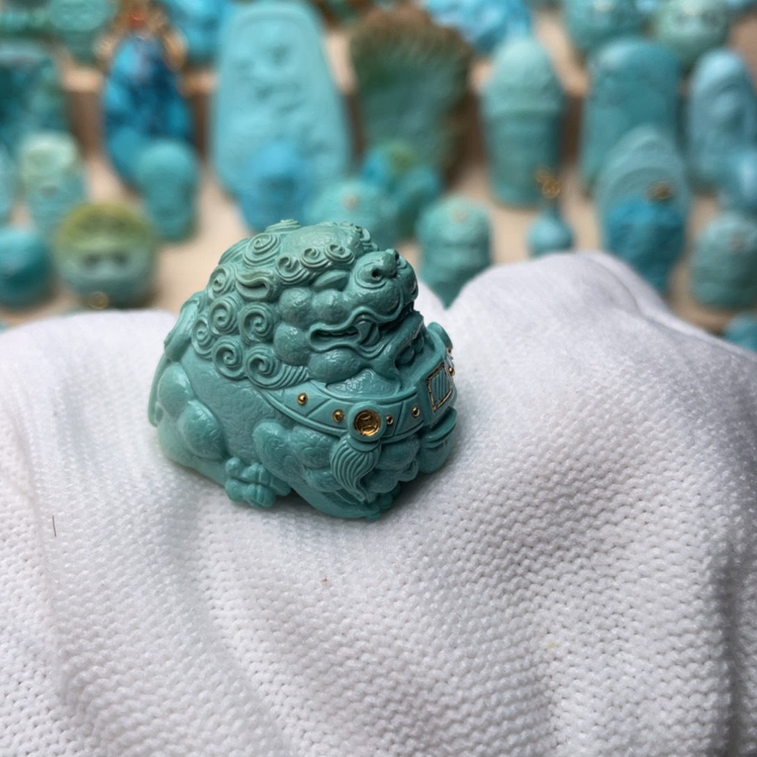 菠***甜绿松石未镶嵌颈饰