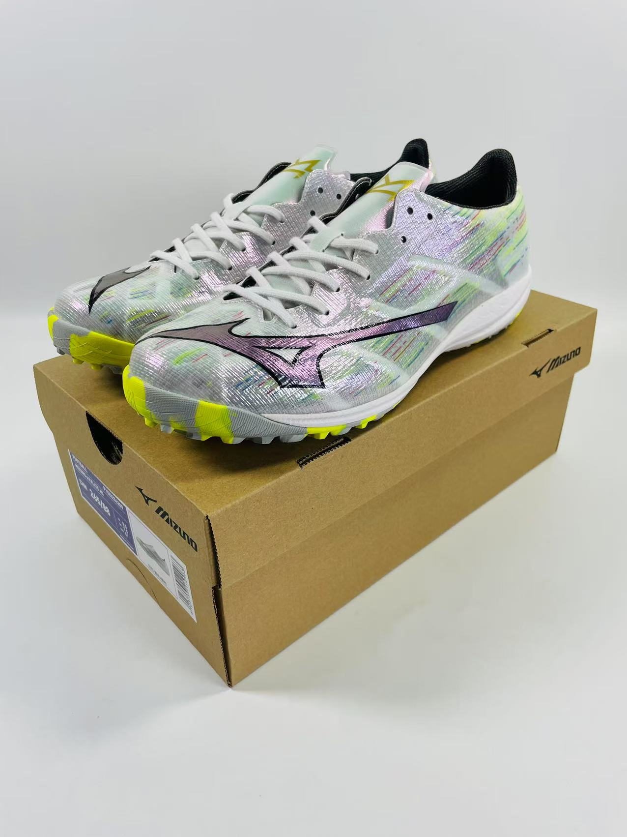 美津浓 越产 阿尔法2 高端TF足球鞋