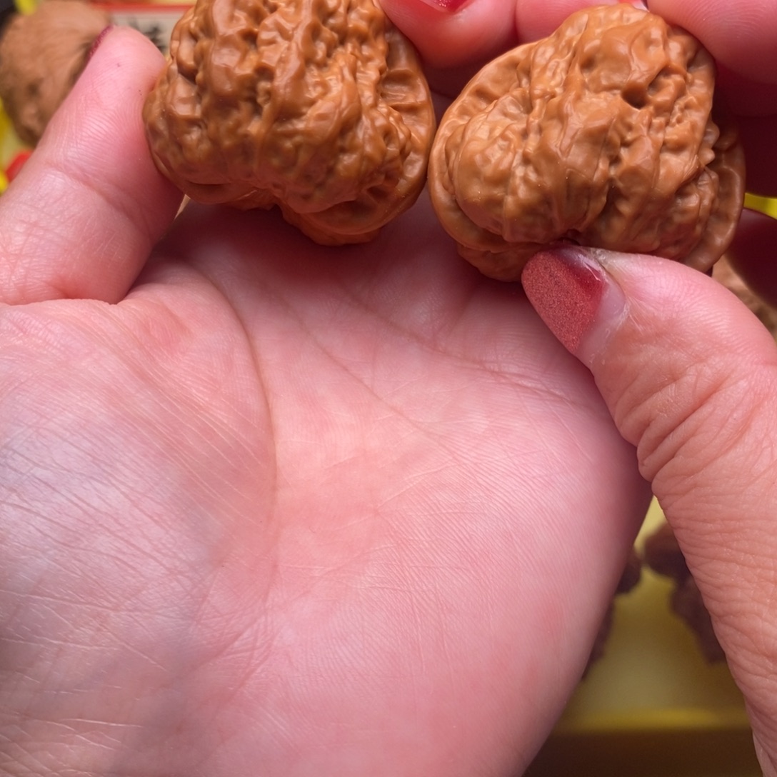 翅***膀把件文玩核桃蛤蟆头