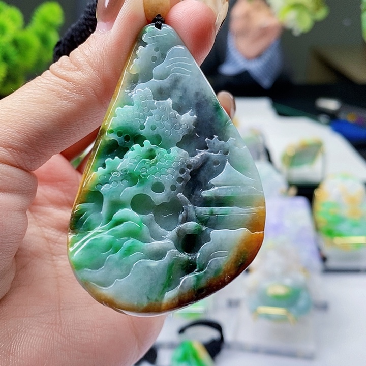 颈饰未镶嵌翡翠翡翠A货