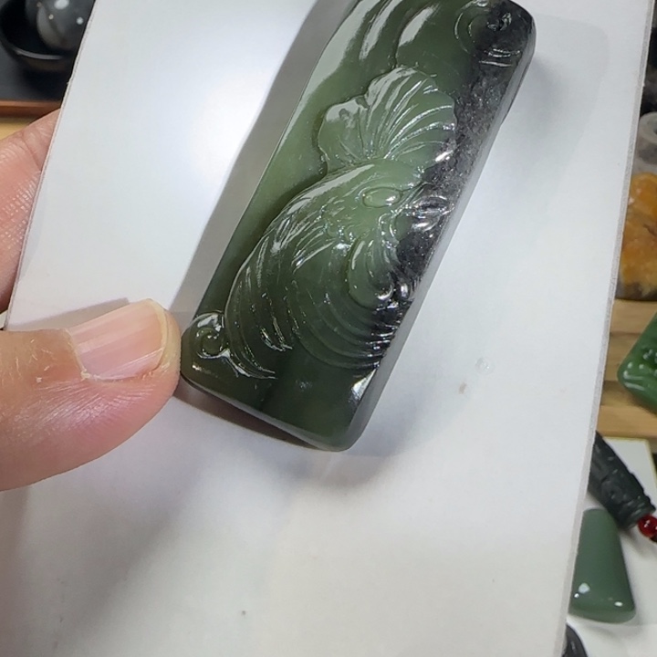 和田玉未镶嵌颈饰定制