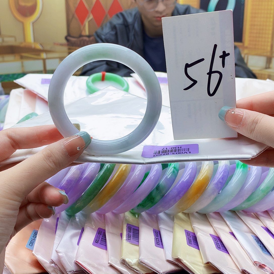 翡翠未镶嵌手镯nn