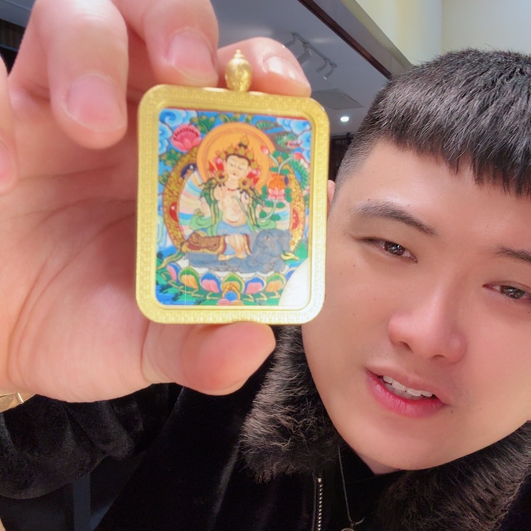卷轴画总**长发发发发发发发 