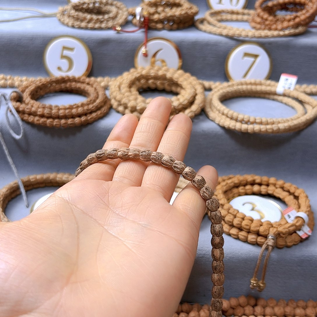 柏香籽/百香籽手串雨*