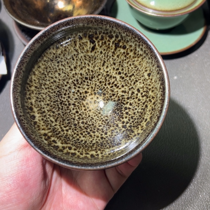 茶盏这个人就是他本人吗