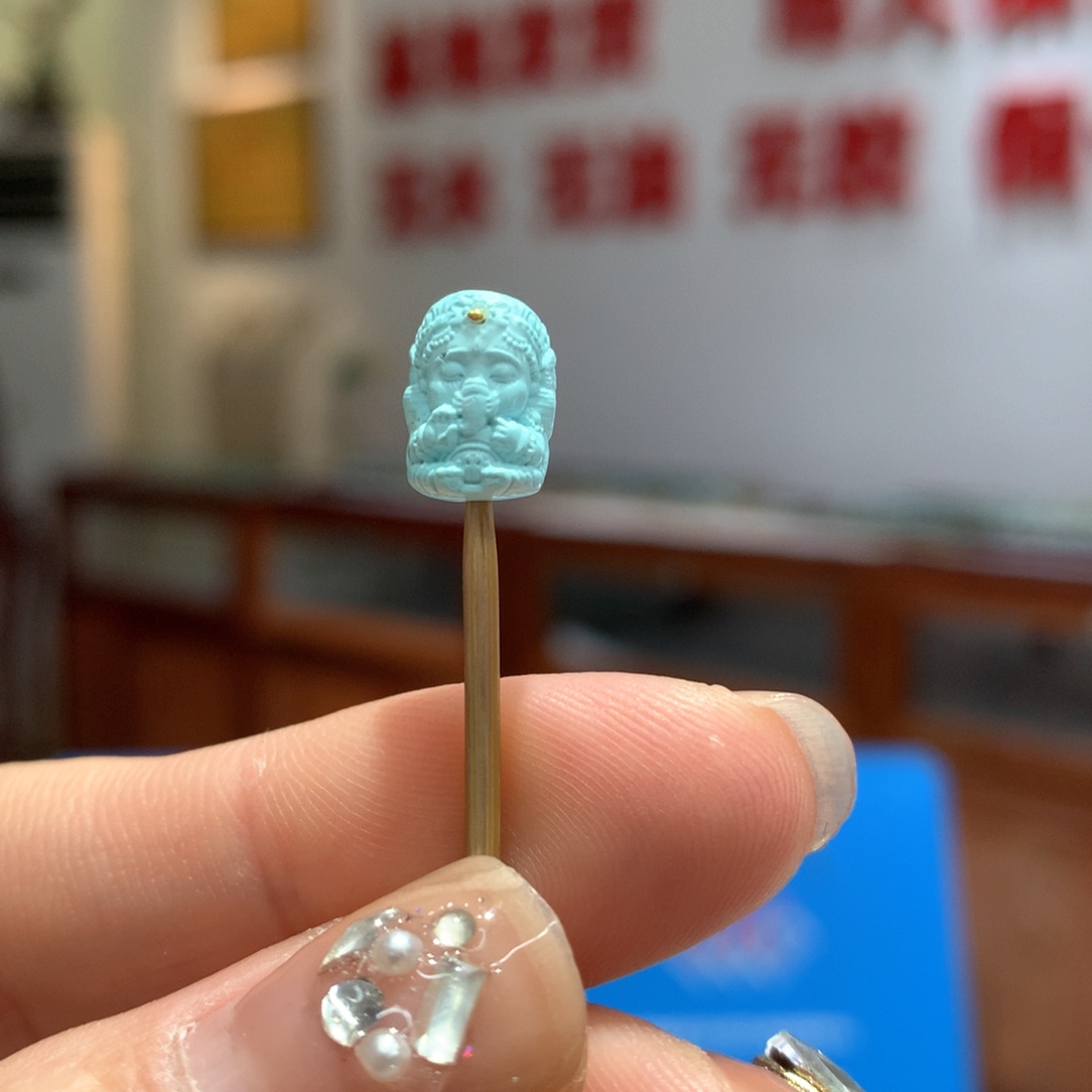 绿松石配饰未镶嵌