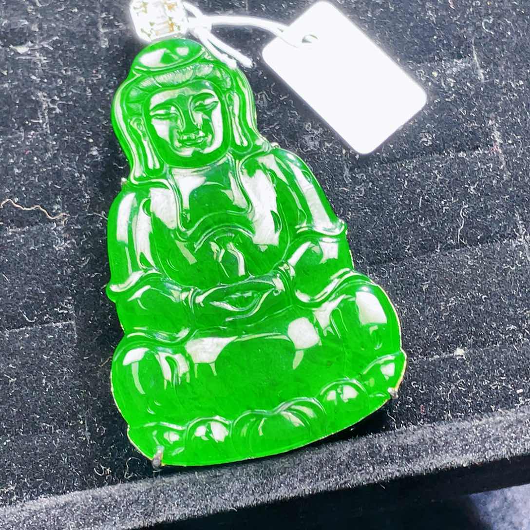 翡翠颈饰未镶嵌66，