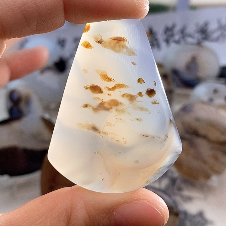 玛瑙/玉髓颈饰未镶嵌