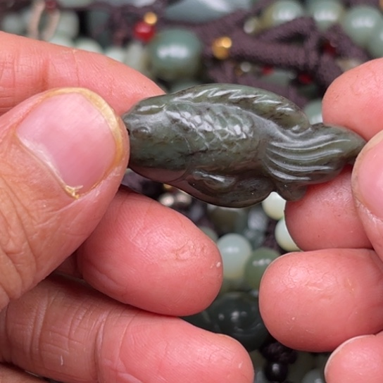 和田玉吊坠未镶嵌