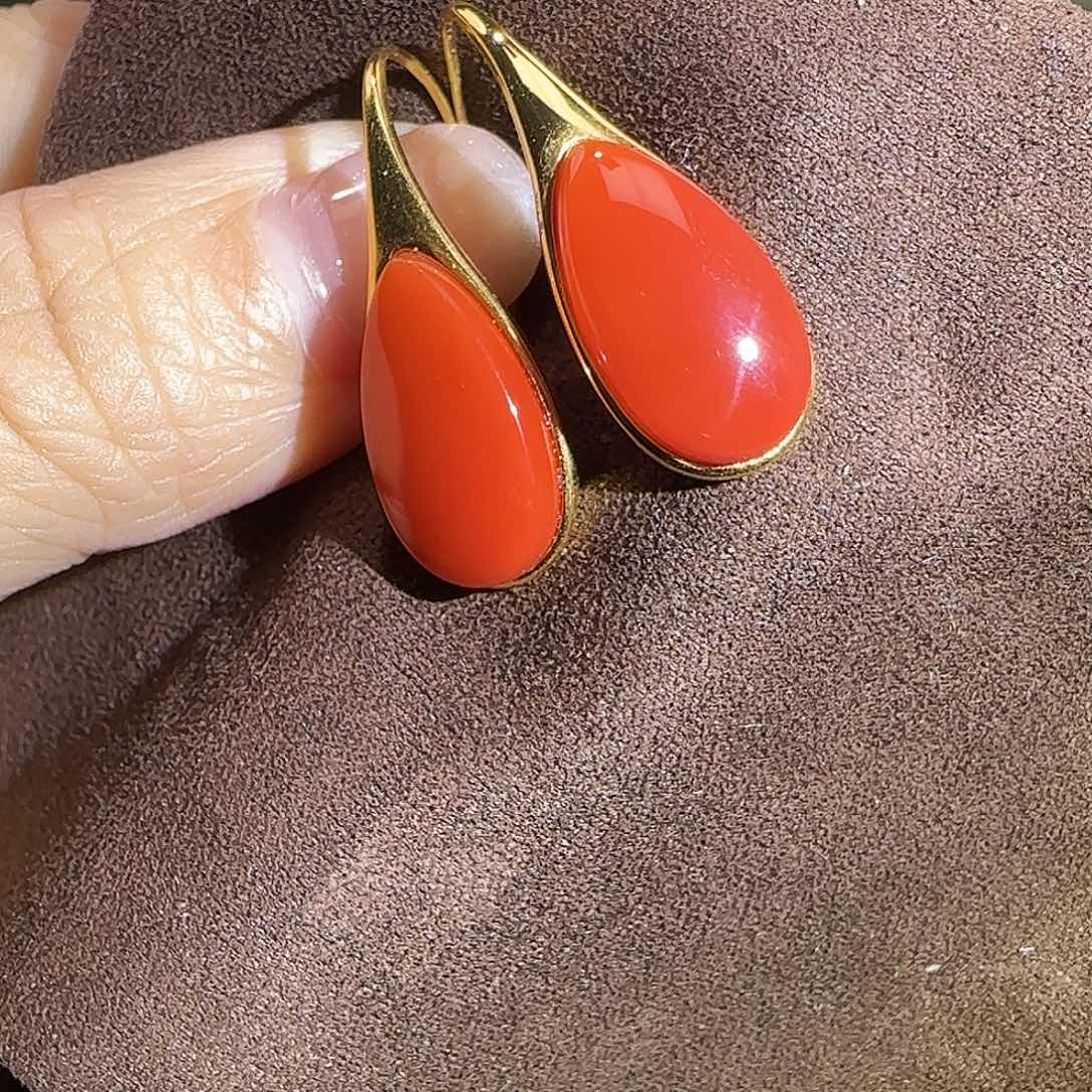 南红玛瑙18K金镶嵌耳饰