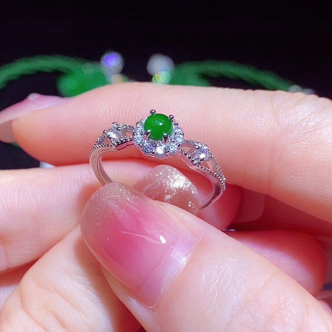 翡翠戒指未镶嵌天然