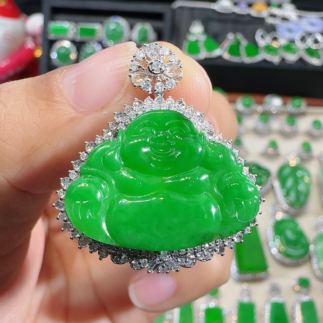 翡翠吊坠(不含链)18K金镶嵌