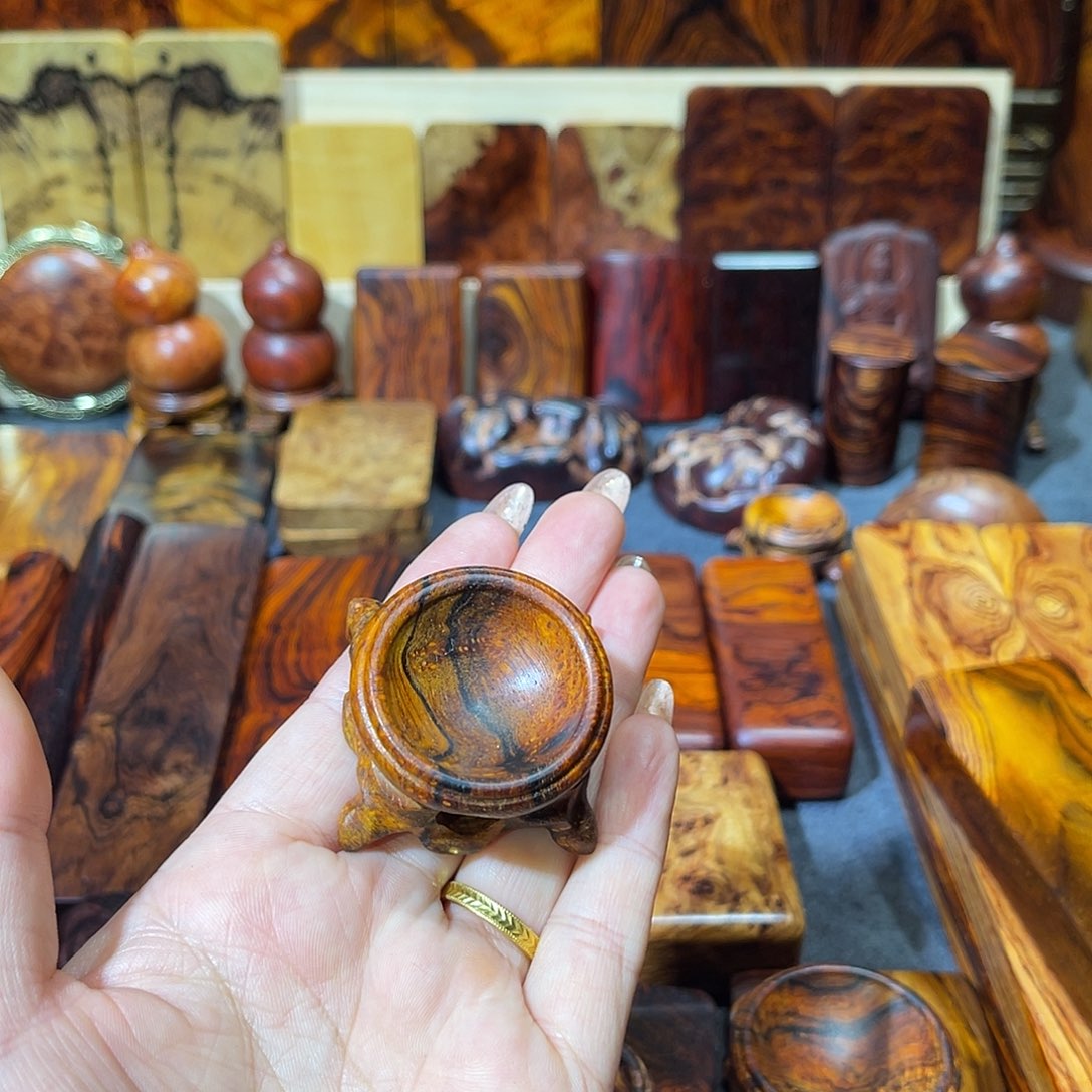 a***r底座一物一拍直播间