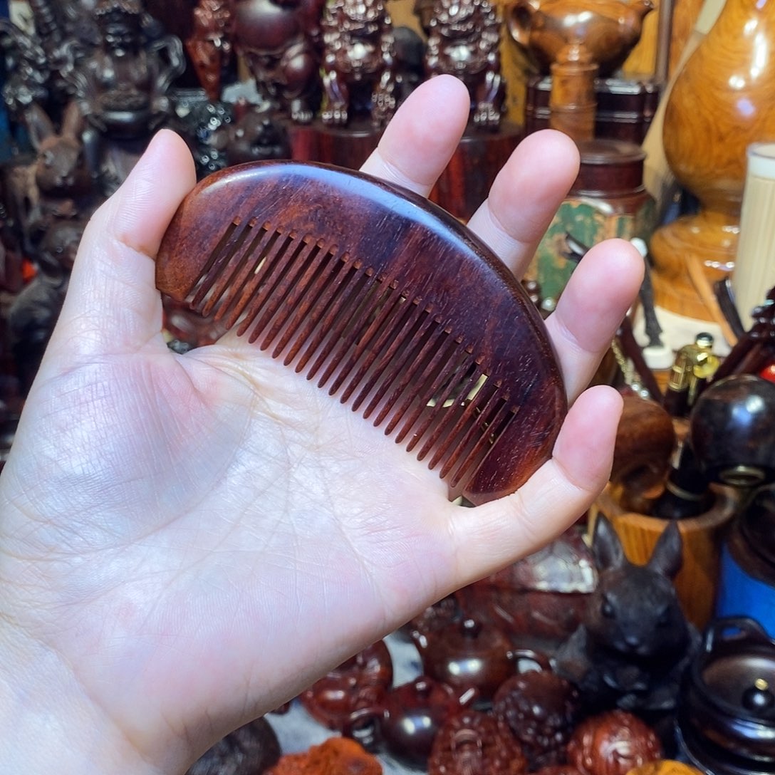 檀香紫檀（小叶紫檀）梳子