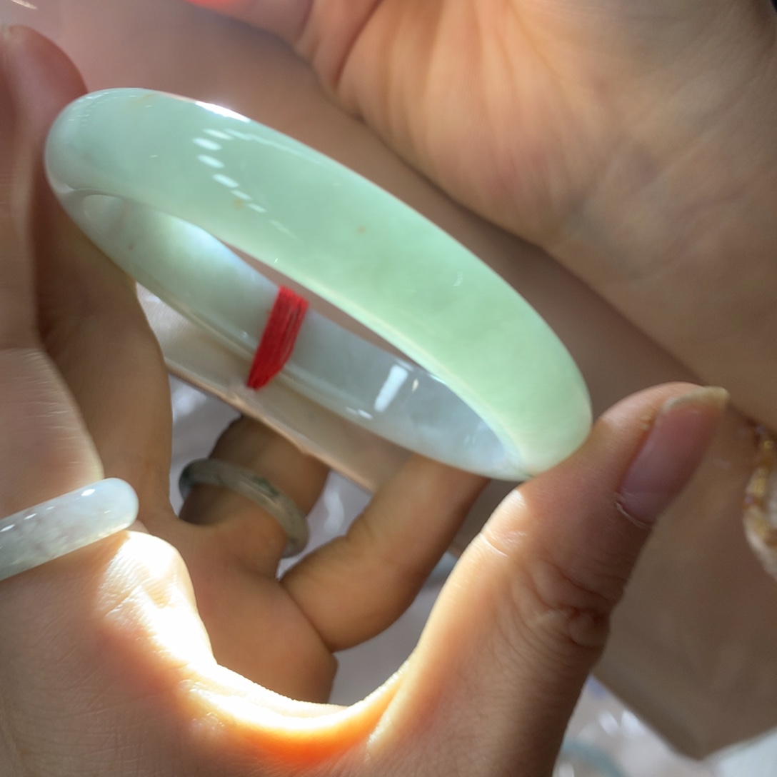 翡翠未镶嵌手镯买断