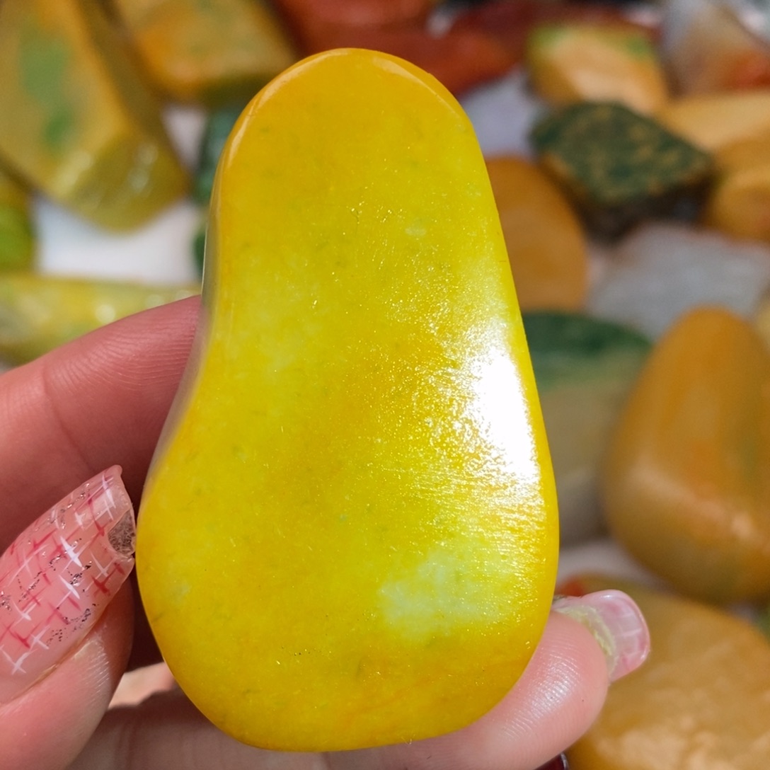 翡翠颈饰未镶嵌缅甸翡翠