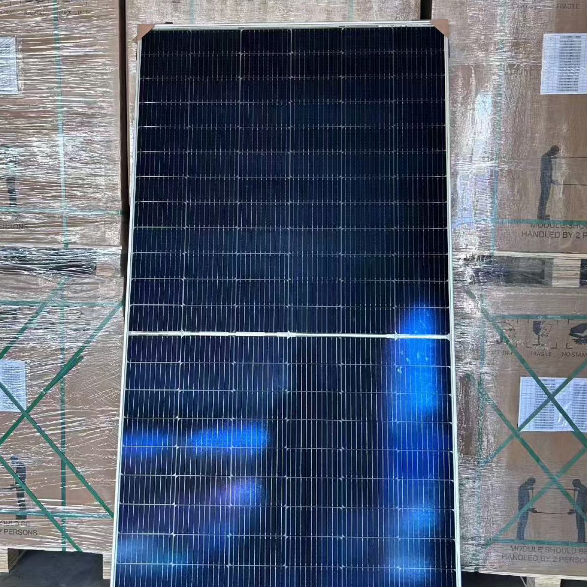 中润A级太阳能板550瓦可并网离网家用船用光伏分布式发电板
