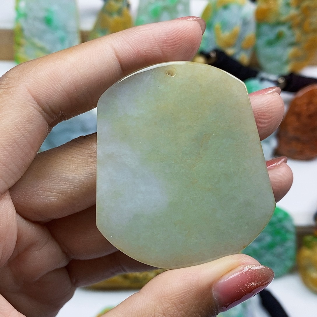 颈饰未镶嵌翡翠天然翡翠A货
