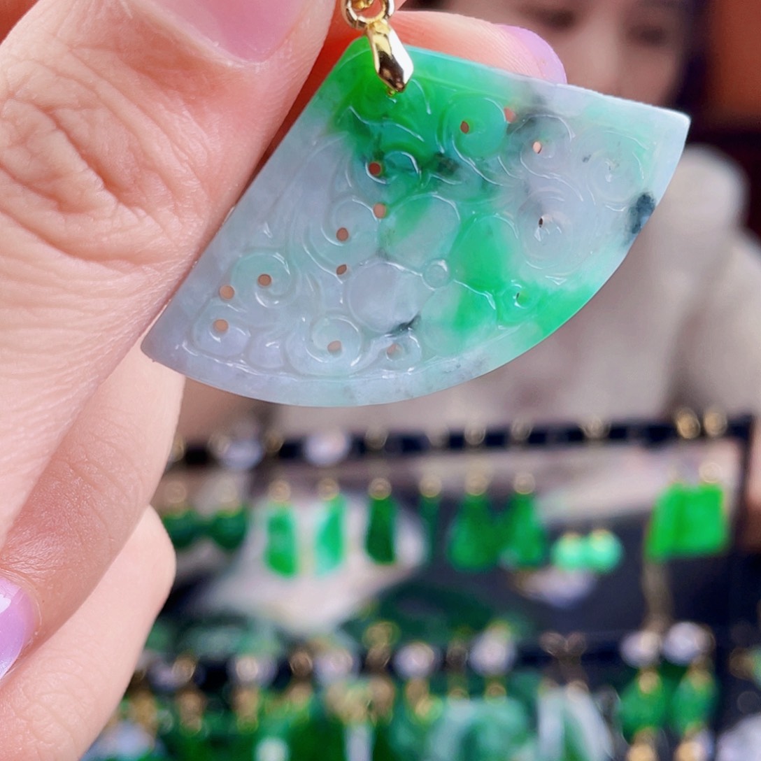 翡翠未镶嵌耳饰饰品