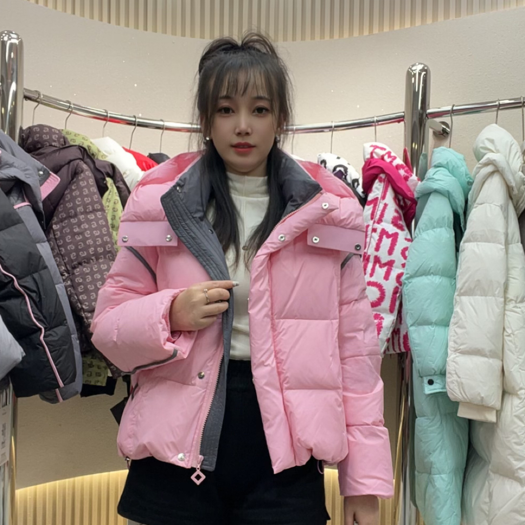 高端洋气羽绒服女小个子2025冬装新款韩版白鸭绒外套女粉色面包服
