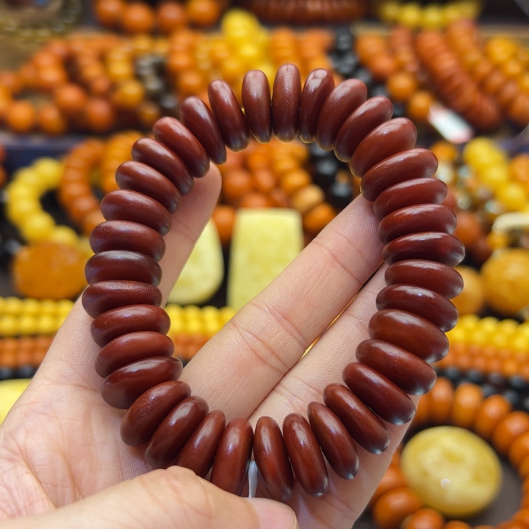 未镶嵌琥珀珠宝奇石