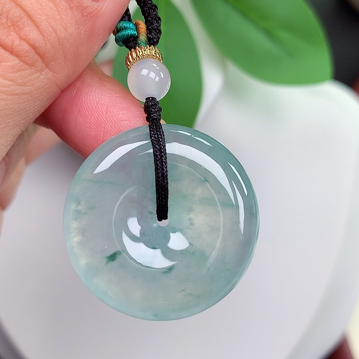 颈饰未镶嵌翡翠平安扣 28x5.6mm