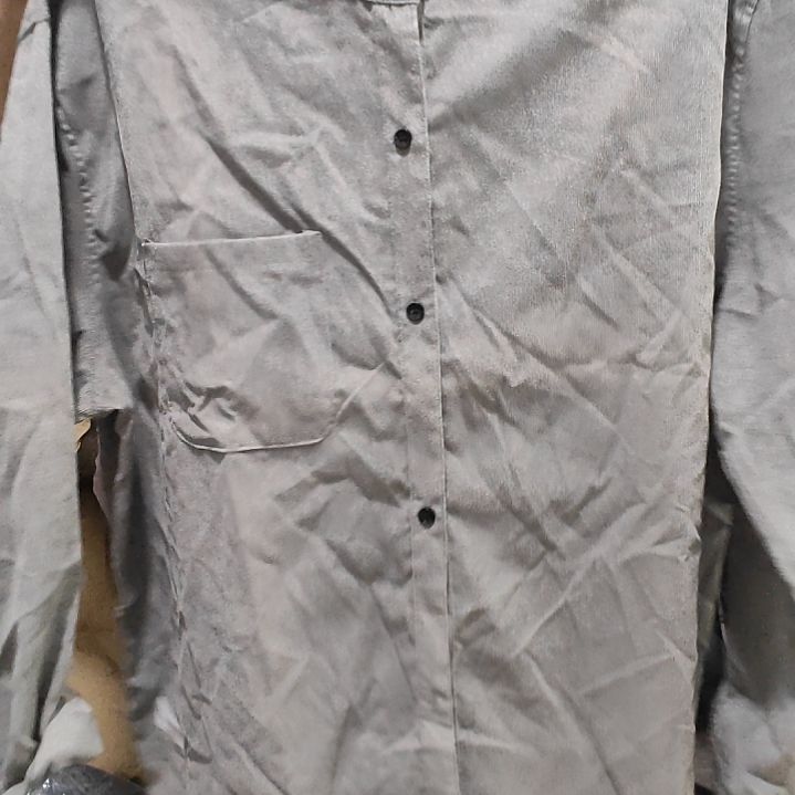 外套穿着舒服透气性