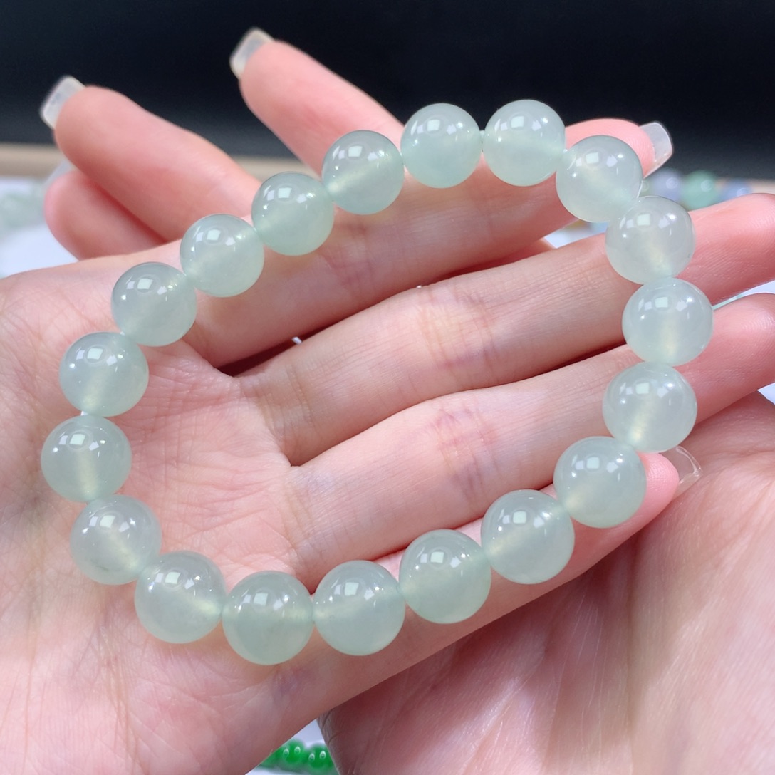 翡翠手链未镶嵌翡翠