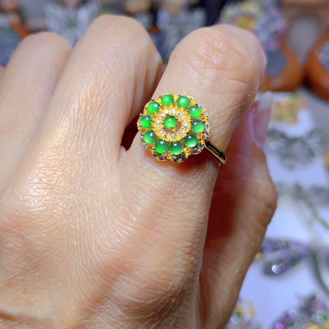 翡翠颈饰银S925镶嵌天然翡翠