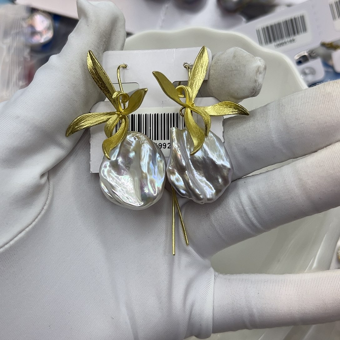 合金淡水珍珠耳饰