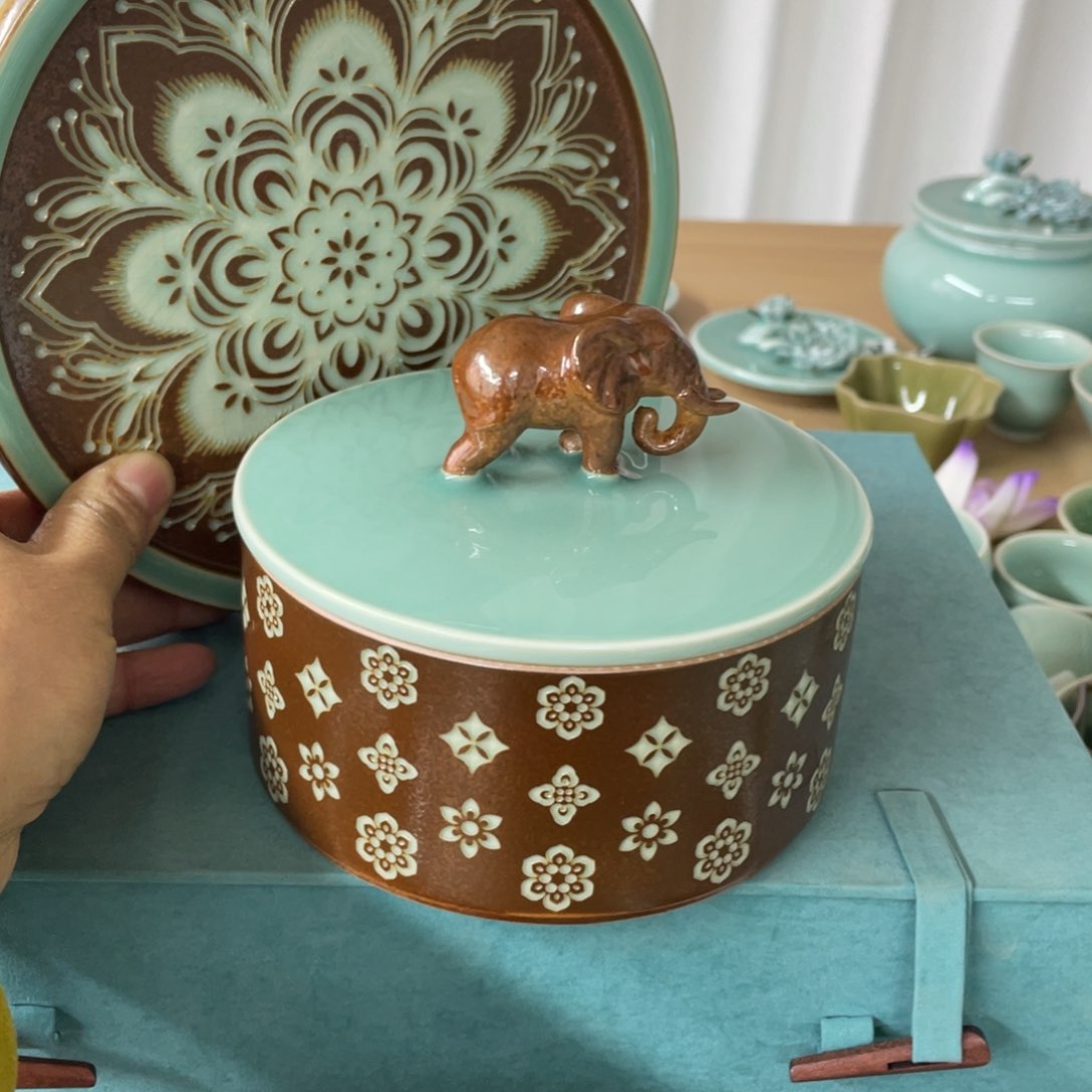 微瑕特价青瓷茶叶罐+壶承