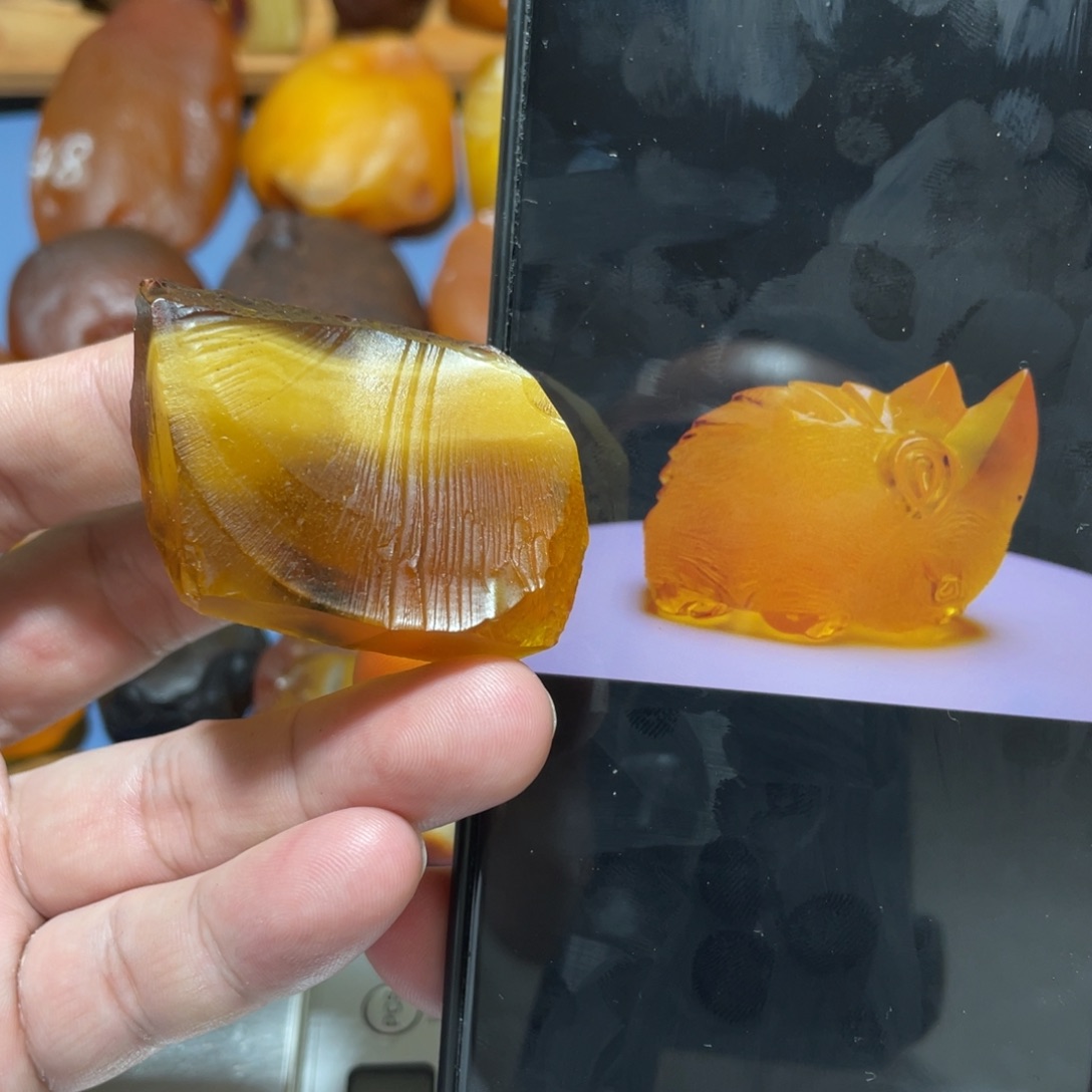 定制蜜蜡未镶嵌小犀牛