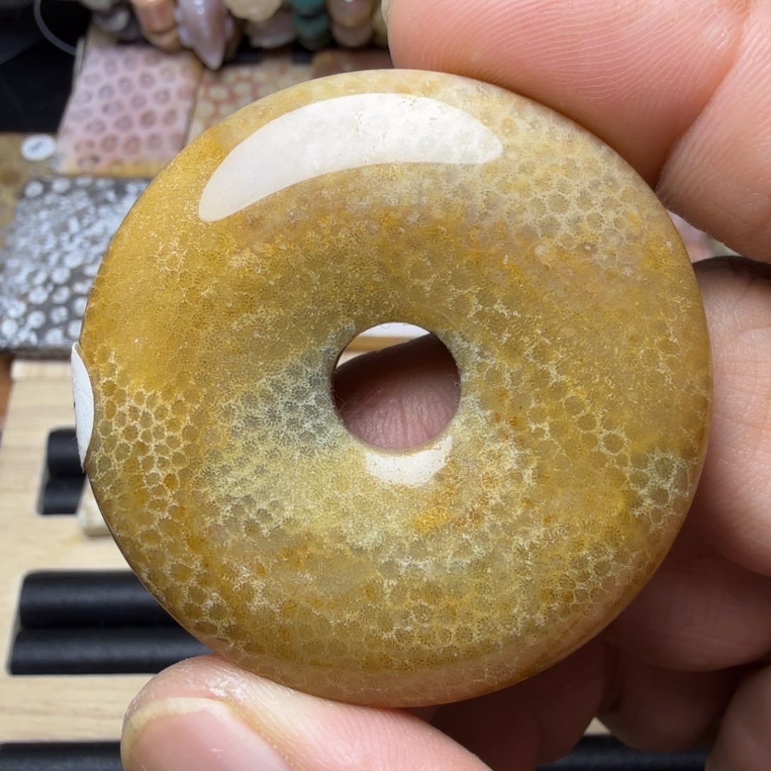 硅化玉未镶嵌纯天然色有机玉石保真色