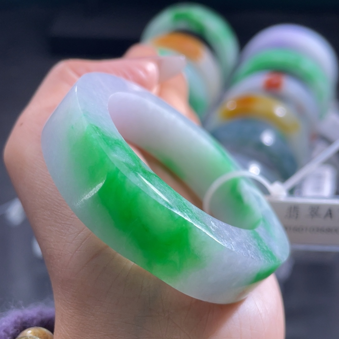 定制翡翠未镶嵌正圈