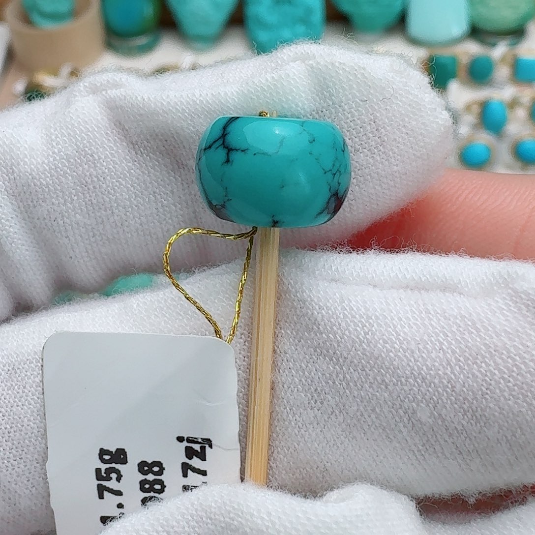 绿松石未镶嵌配饰