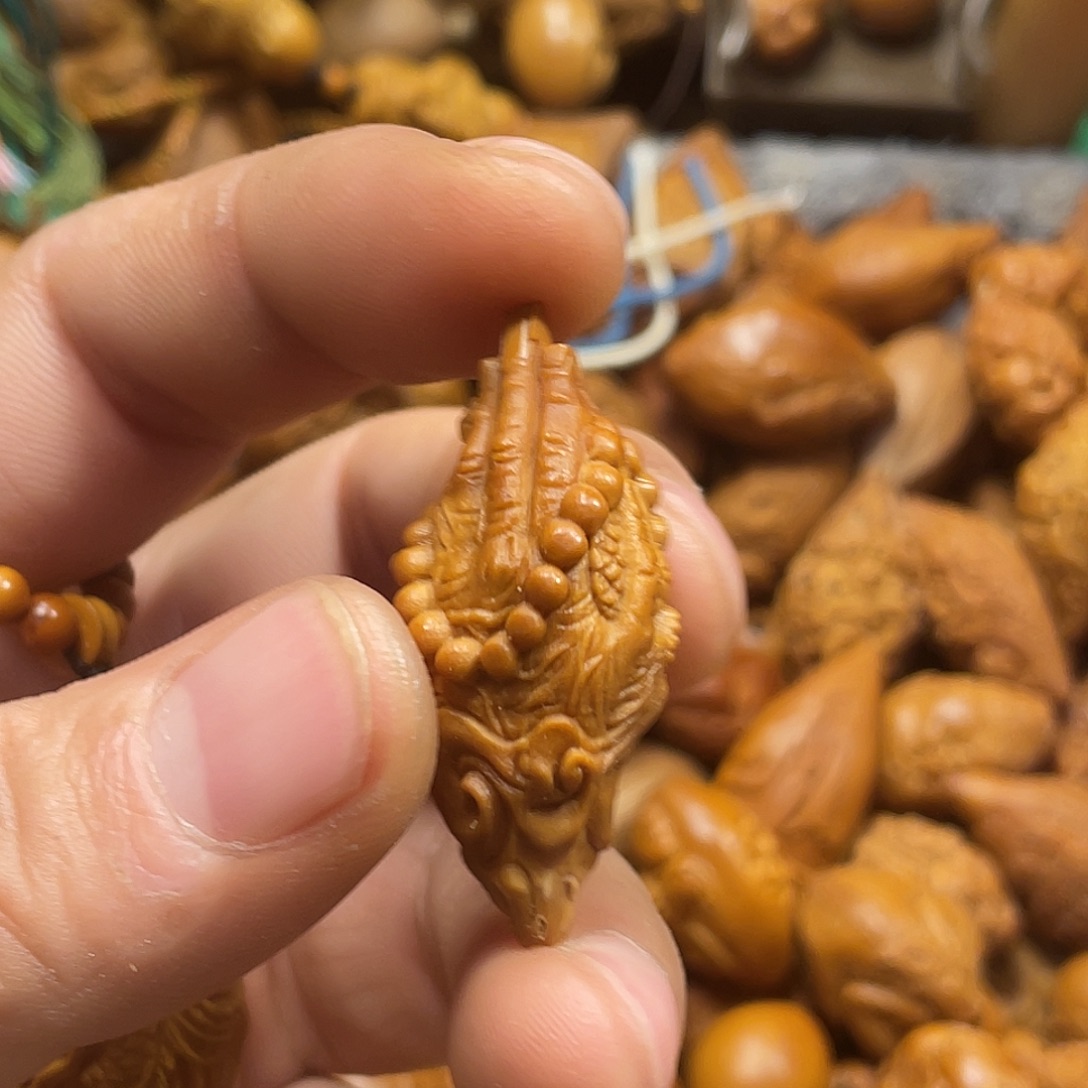 橄榄核手串/手链瑕疵龙佛手632