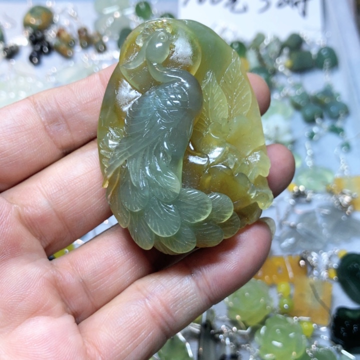 【闪购商品】蛇纹石玉挂件未镶嵌