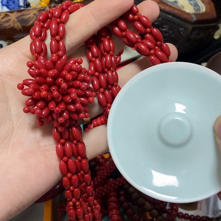 瓷片哈哈哈哈姐姐斤斤计较