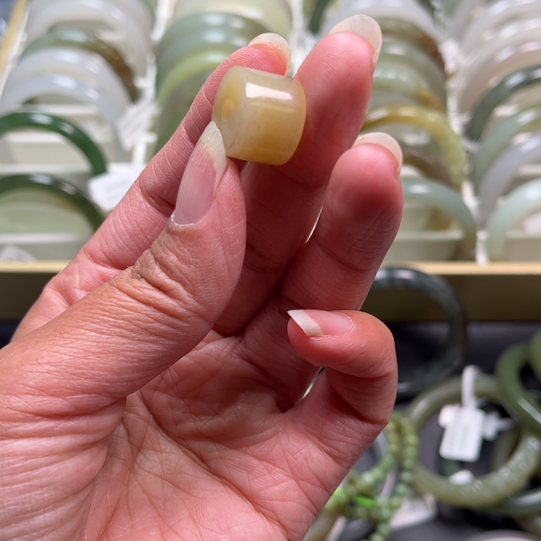 和田玉未镶嵌吊坠(不含链)