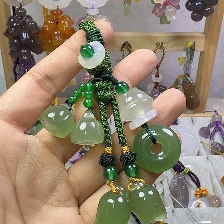 钥匙挂件，绿色平安扣