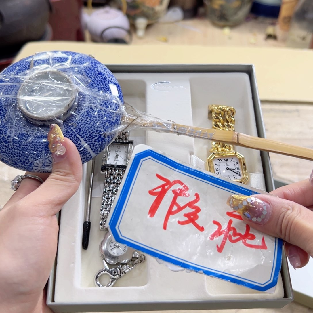 瓷片陶瓷和金属表面上产生