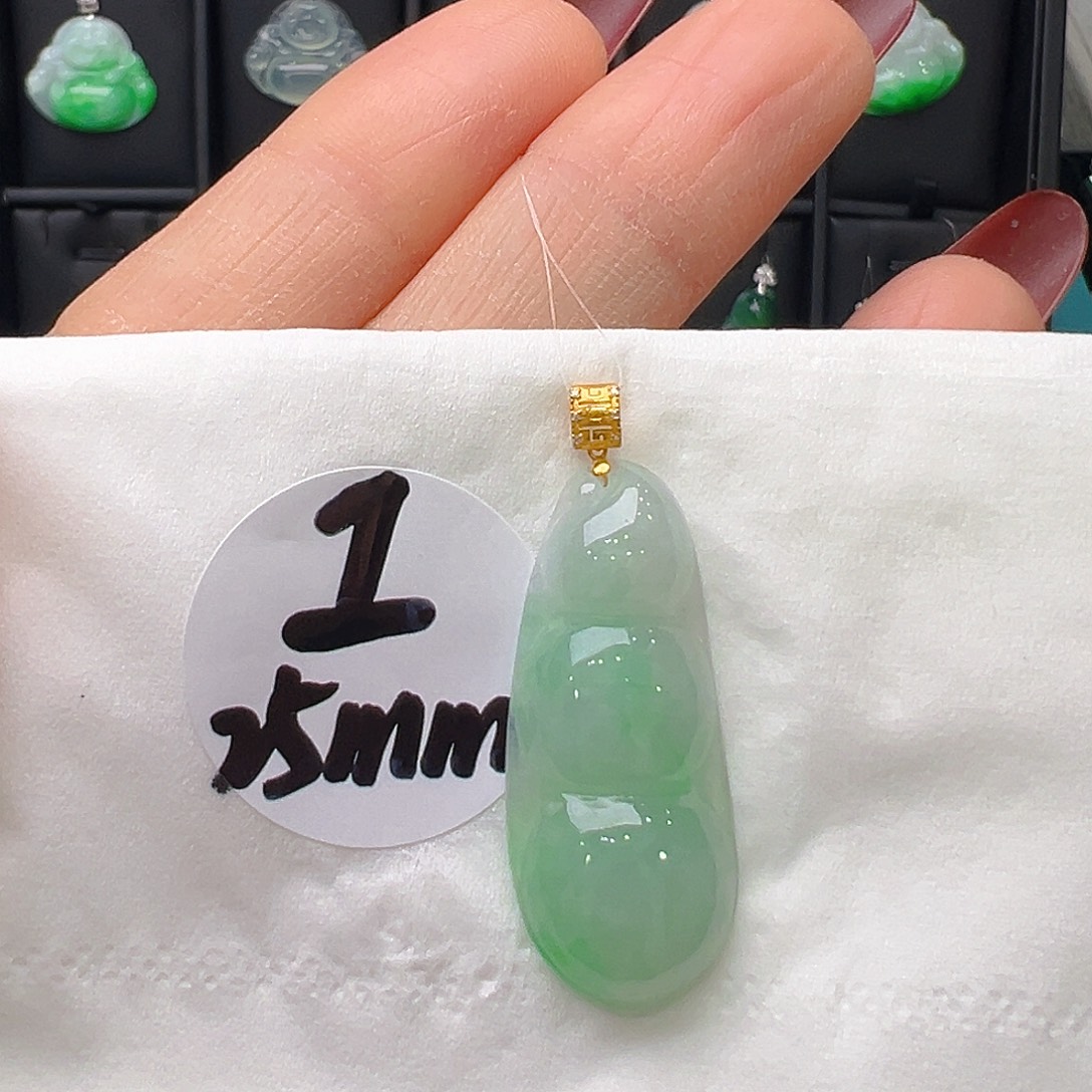 翡翠18K金镶嵌颈饰